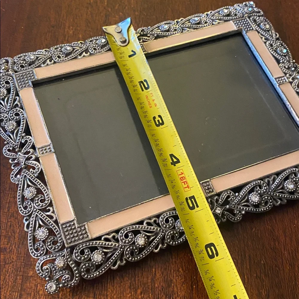 Beautiful Vintage 1980’s rhinestone and enamel picture frame